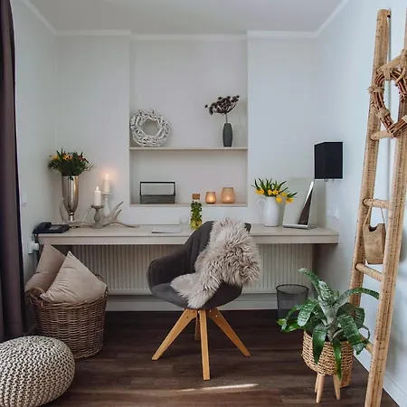 Landhotel Potsdam מלון