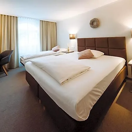 Landhotel Potsdam 4*