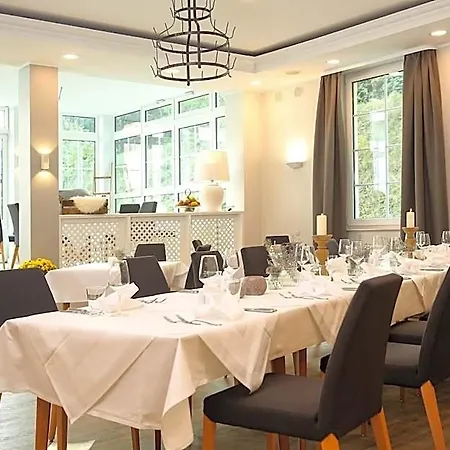 Landhotel Potsdam Hotel 4*