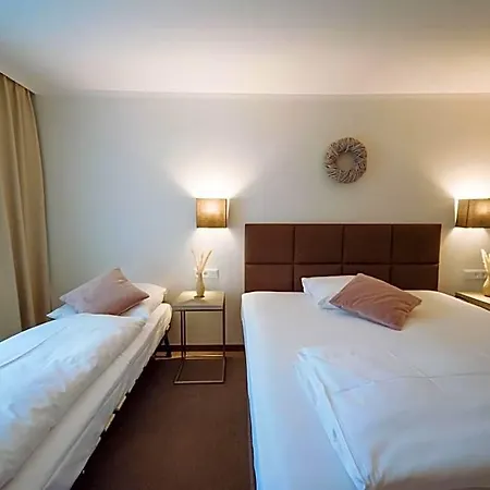 Landhotel Potsdam 4*
